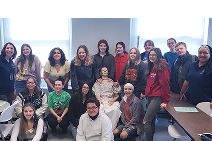 This group of scholars learned how to become a nurse during a workshop on the East Liverpool Campus.