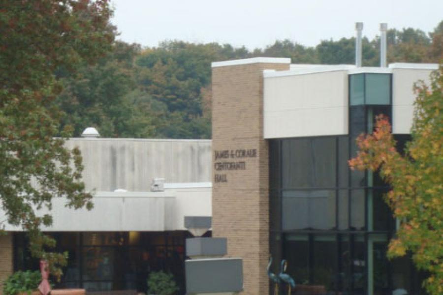 Kent State University at Salem - Student Entrance