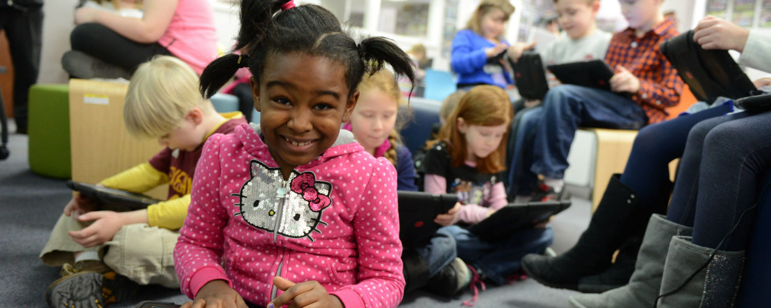 Children in the AT&T Classroom - RCET